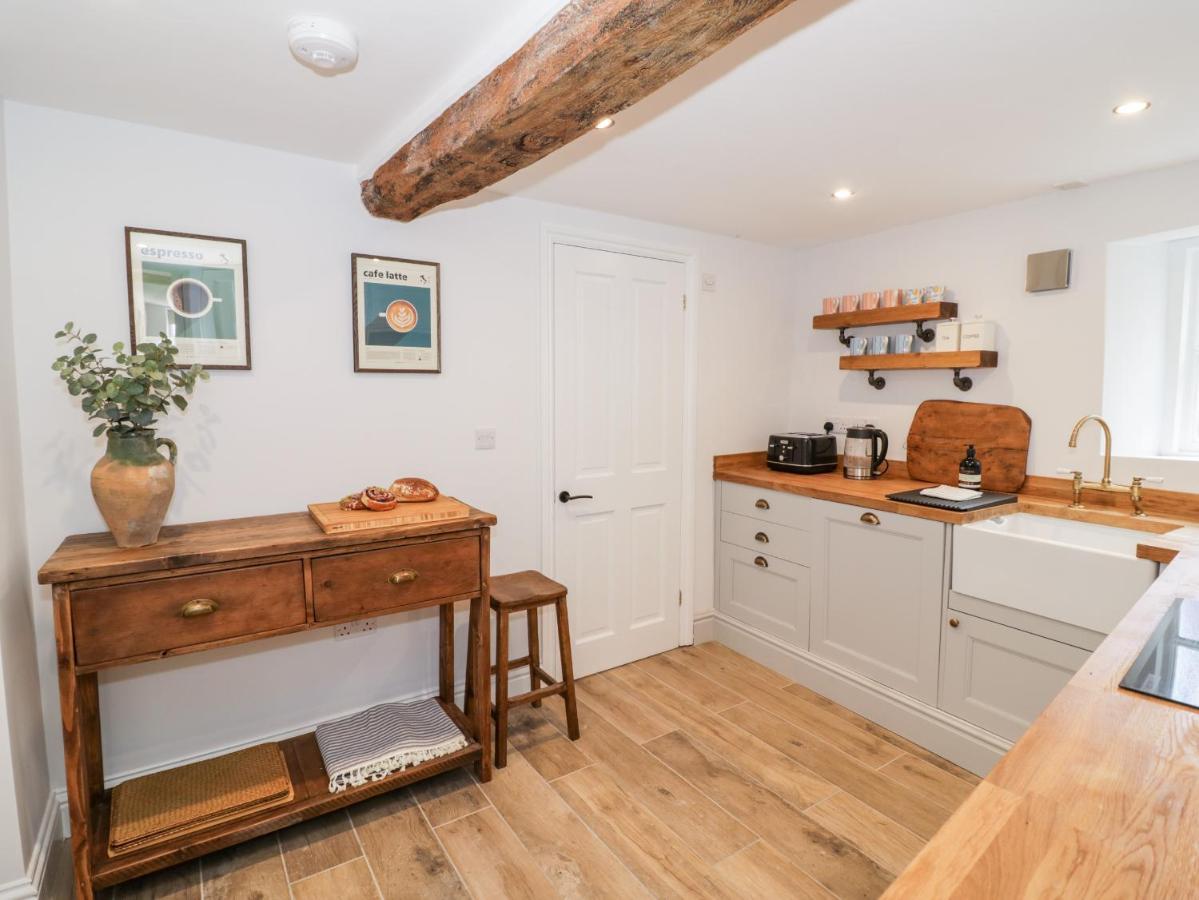 Holiday home Ashton House